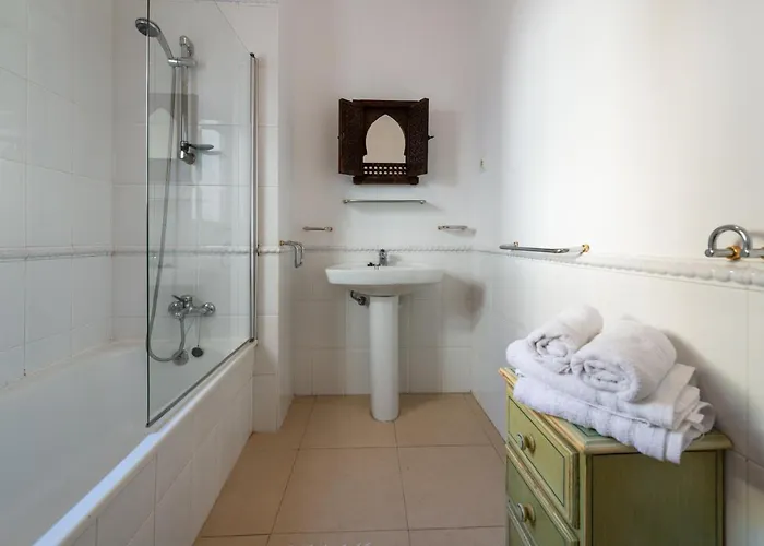 Bed and Breakfast Palacete De Cazulas *