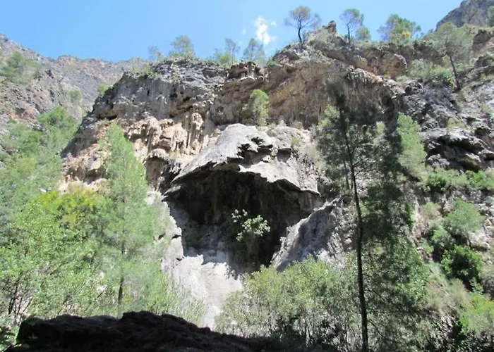 Palacete De Cazulas *