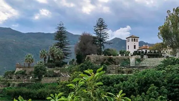 Palacete De Cazulas Bed and Breakfast Γρανάδα