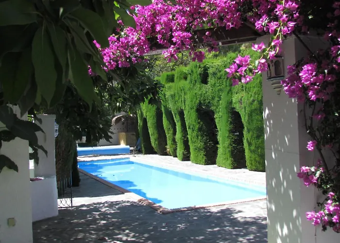 Bed and Breakfast Palacete De Cazulas *