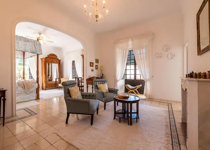 Bed and Breakfast Palacete De Cazulas *