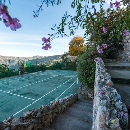 Bed & Breakfast Palacete De Cazulas *