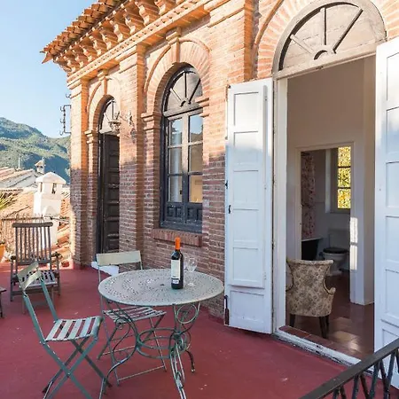 Bed & Breakfast Palacete De Cazulas