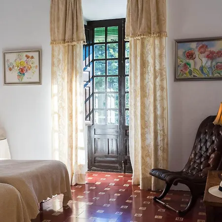 Bed and breakfast Palacete De Cazulas *